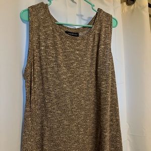 Sweater sleeveless blouse (18/20) never worn